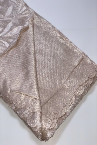 Muteks Kaymaz Tabanlı Tay Tüyü Çekyat, Koltuk, Kanepe Örtüsü Bej Renk 175x210cm