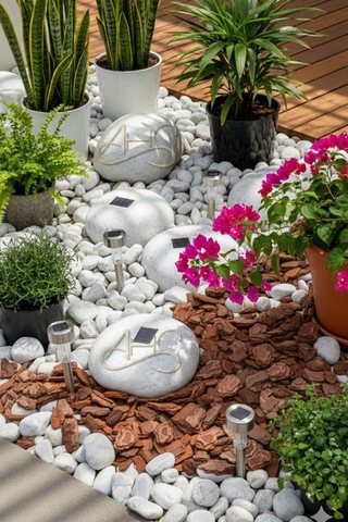 Doğal Dekoratif Çam Kabuğu 1-3 Cm 5 Litre Bahçe Peyzaj Saksı Orkide Teraryum Kaplama