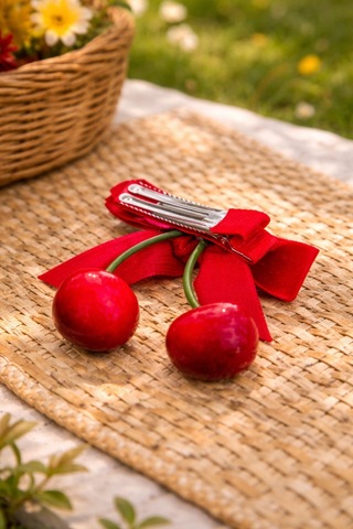 Cherry Bow Kirazlı Çocuk Tokası Kerdeşinize, Kızınıza Verilecek En Güzel Ediye Kırmızı