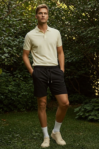 Erkek Yüksek Kalite Relax-fit Rahat Kesim %100 Pamuk Bağcıklı Siyah Düz Basic Şort Siyah