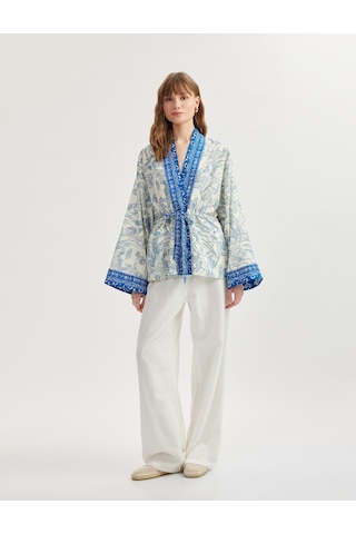 Koton Pamuklu Cepli Bağlama Detaylı 3/4 Geniş Kollu Çiçekli Kimono Mavi Desenli 5sak50030pw Mavi Desenli