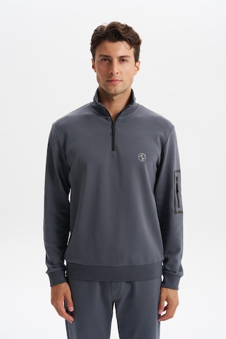 AR-MA Arma Erkek Slim Fit Dik Yaka Yarım Fermuar Pamuklu Sweatshirt Sol Kol Fermuar Cepli K30404685702 Gri