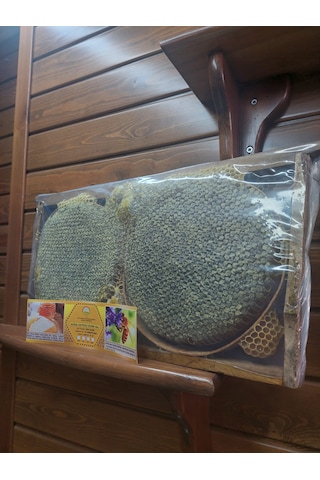 M&z Bal Evi Kasnak Karakovan Petek Bal 2.750gr