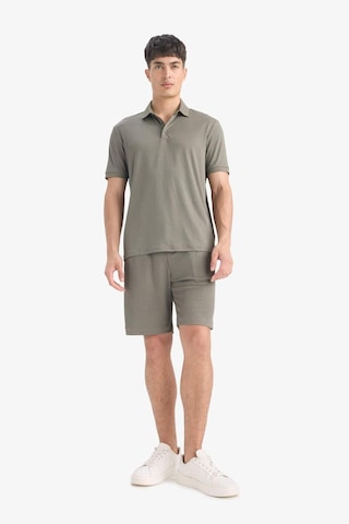 DeFacto Regular Fit Her Yöne Esneyen Krinkıl Bermuda Şort - E0980AX25SMKH401
