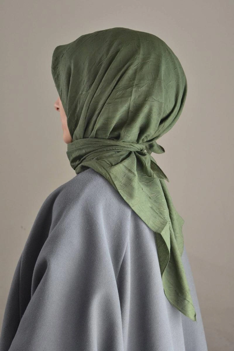 Bambu Kraş Eşarp 100x100 Cm Terletmez, Tok Ve Dik Duran, Dört Mevsim Kullanıma Uygun Haki