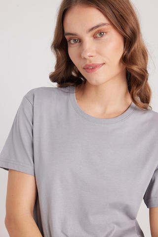 Tudors Kadın Slim Fit Dar Kesim %100 Pamuk Yumuşak Dokulu Gri Bisiklet Yaka Tişört-37850 Gri