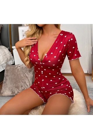 Trenddokunuş Kadın Pamuklu Kırmızı Kalp Desenli Düğmeli Uzun Kollu Şortlu Gecelik Tulum