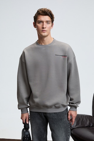 Grimelange PERCY Erkek Yuvarlak Yaka Göğsü Baskılı Sırtı Baskılı Oversize Koyu Gri Sweatshirt