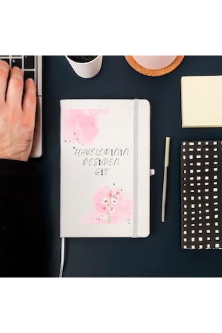 Hayallerinin Peşinden Git Yazılı Çiçek Desenli Kişiye Özel Deri Kapak Defter Beyaz