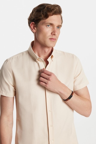 Tudors Erkek Slim Fit Dar Kesim Kısa Kollu Spor Yaka Oxford Doku Pamuklu Bej Gömlek-34363 Bej