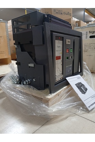 Sigma Termik Manyetik Şalter 3 Kutuplu - Sfa2500h3 2500a Açık Tip Güç Şalteri