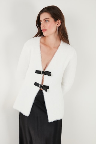Lela Premium Regular Fit V Yaka Çift Kemerli Peluş Bayan Hırka 680Hi00112 Ekru