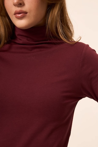 Zoor Ultra Soft Penye Modal Boğazlı Yaka Bluz Bordo