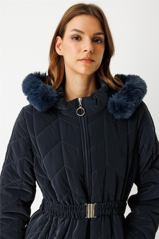 Kapitone Ara Boy Kaban Laci Laci