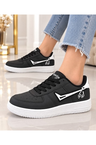 Papucumun Dünyası Kadın Kiraz İşlemeli Nakış Detaylı Konforlu Hafif Sneaker Spor Ayakkabı Siyah