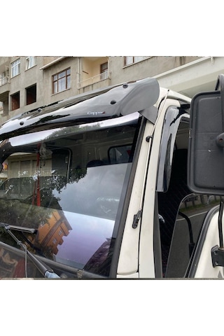 Isuzu Npr Kamyon 1998 1999 2000 2001 2002 2003 2004 2005 2006 Arası Ön Cam Güneşiliği