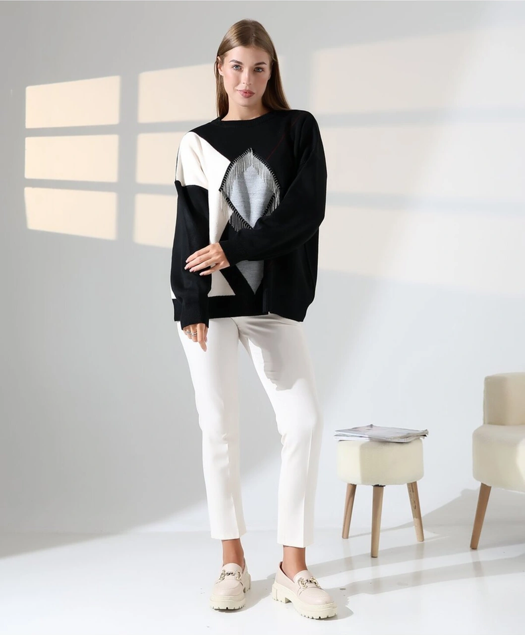 Redmina Fashion Geometrik Desenli Oversize Kadın Kazak Siyah - Beyaz Gri