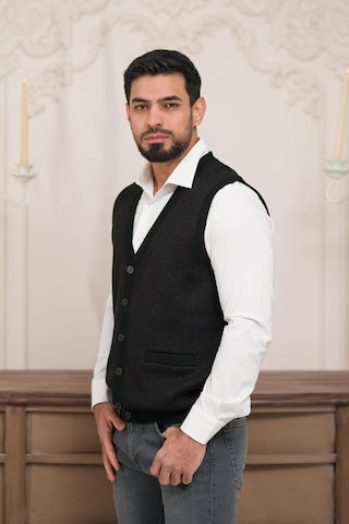 Woolen World Regular Fit Ön Cepli Desenli Kolsuz Erkek Triko Yelek Siyah