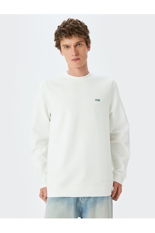 Koton Bisiklet Yaka Basic Pamuk Karışımlı Minimal Baskılı Sweatshirt Ekru 5sam70004mk Ekru