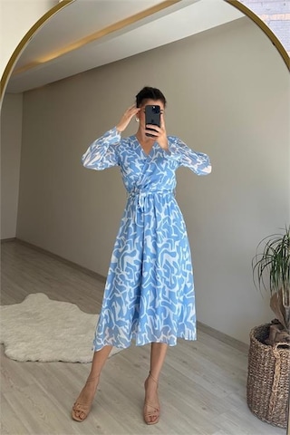 Neşeli Butik Kadın Kruvaze Yaka Desenli Midi Boy Şifon Elbise Nm016 Mavi