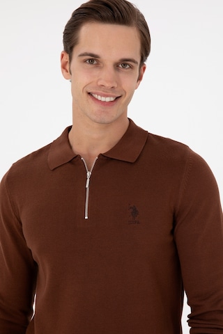 U.S. Polo Assn. Erkek Slim Fit Yarım Fermuarlı Kahverengi Basic Kazak 50297066-VR158