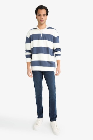 Defacto Boxy Fit Dik Yaka Yarım Fermuarlı Çizgili Sweatshirt F4640ax25aunv94 Lacivert