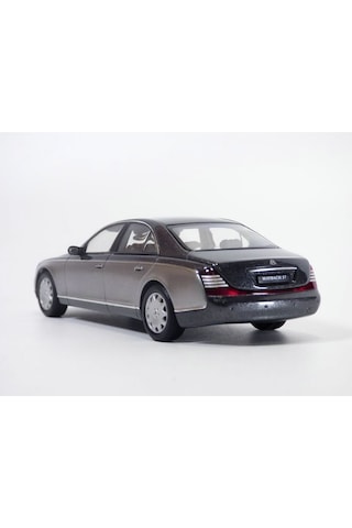 1:43 Autoart 2003 Maybach 57 Swb Grey