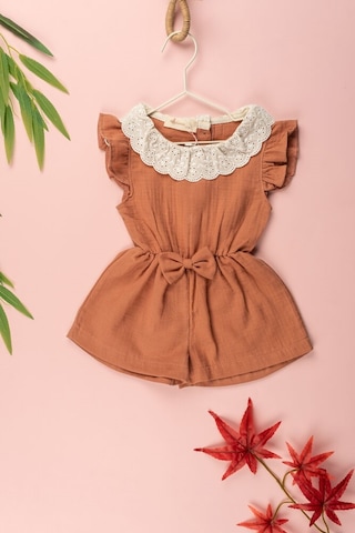 Novy Baby Müslin Kumaş Dantel Yaka Fiyonklu Kız Çocuk Tulum - 2-5 Yaş