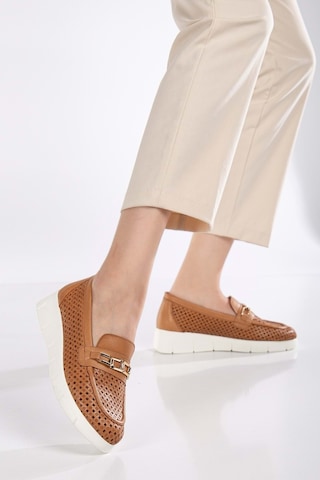Analin Shoes Kadın Hakiki Deri Günlük Lazerli Tokalı Rahat Ayakkabı Taba