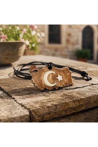 Ay Yıldızlı Türkiye Haritası Çift Taraflı Eskitme Ahşap Metal Kolye - Unisex Çok Renkli
