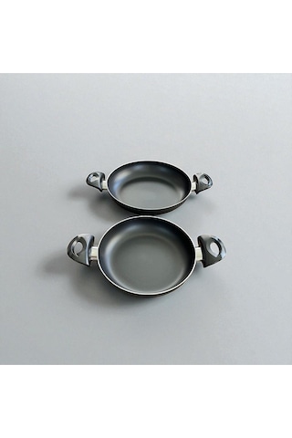 Enashop 2'li Teflon Tava Sahan Seti 20 Cm + 24 Cm Yanmaz Yapışmaz Yüzey Hafif Ve Pratik Kullanım Siyah