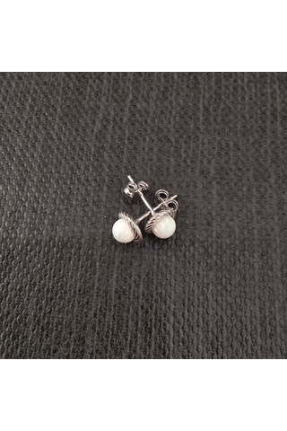 925 Ayar Beyaz Opal Taş Tasarımlı Kadın Gümüş Küpe - Sade Ve Şık - Tırtıklı Model Gümüş