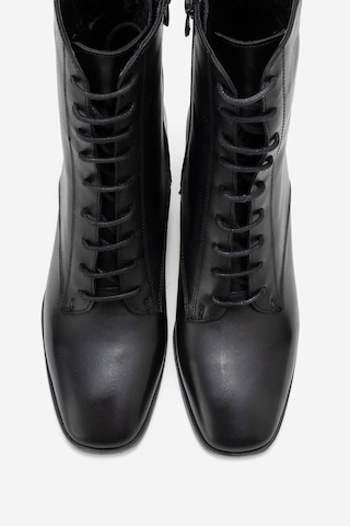 Luvishoes Luvi Shoes Sudy Siyah Cilt Hakiki Deri Bağcıklı Kadın Blok Topuklu Bot Siyah