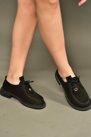 Fox Shoes V944085601 Siyah Hakiki Deri Nubuk Bağcıklı Günlük Kadın Ayakkabı Siyah