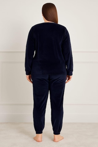 Kadın Büyük Beden 13212 Kadife Pijama Takımı Lacivert Lacivert