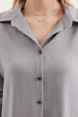 Gabria Keten Ön Düğmeli Takım Gri