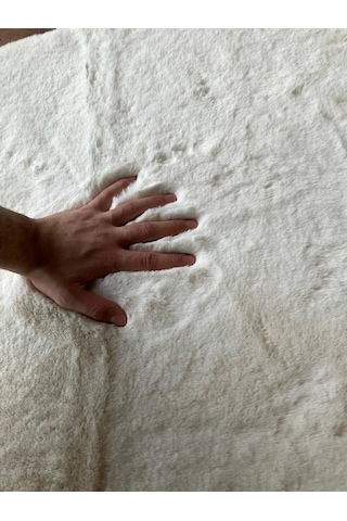 Saraz Halı Tavşan Tüyü Post Peluş Yumuşak Halı Salon Koridor Mutfak Banyo Halısı 100x150krem Krem