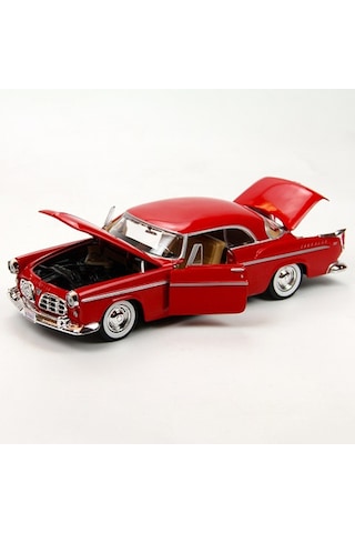 Kırmızı 1955 Chrysler Model Araba