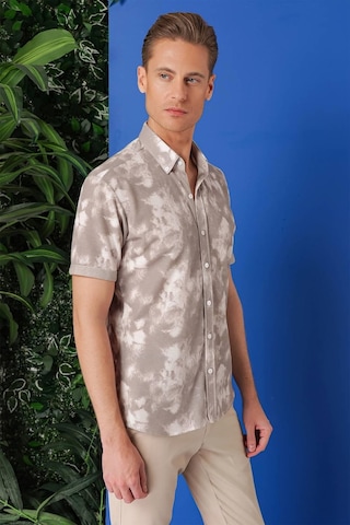 Efor Slim Fit Düğmeli Yaka Batik Desenli Kısa Kol Pamuk Bej Gömlek G 1502 Bej