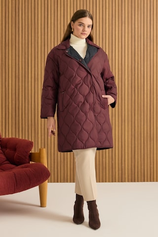Aker Kapitone Mont Bordo Bordo