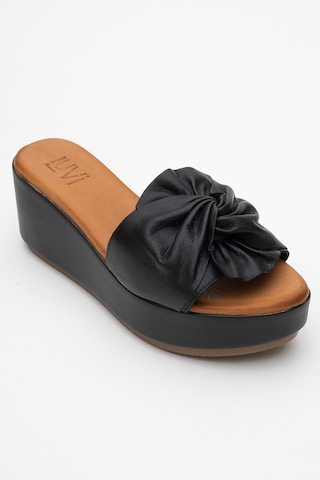 Luvishoes Luvi Shoes Jeff Siyah Cilt Hakiki Deri Fiyonklu Kadın Dolgu Topuklu Terlik Siyah