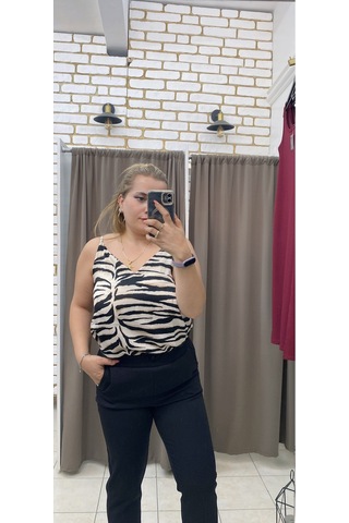 Tuba Toptaş Saten Bluz Zebra Desen Renkli