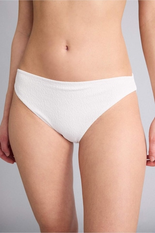 Defacto Regular Fıt Krinkıl Kumaş Bikini Alt G3772ax26smwt16 Beyaz-wt16