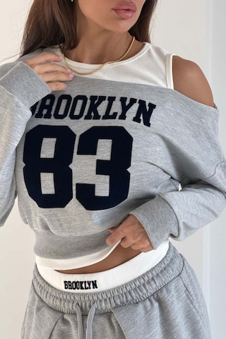 Extra Wide Ekstra Geniş Paçalı Bağcıklı Eşofman Alt Ve Düşük Omuz İki Parçalı Atletli Eyalet Abd Usa Yazı Baskılı 2 Parça Görünümlü Uzun Kol Sweatshirt Spor Mevsimlik Kadın Takım Gri