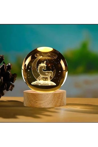Mobgift Ay Üzerinde Unicorn Tasarımlı Usbli Ahşap Standlı Kristal Işıklı Cam Küre Renkli