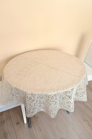 Üstü Şeffaf Muşamba Kaplama Dantel Görünüm Yuvarlak Masa Örtüsü -137 Cm Çap -krem Renk
