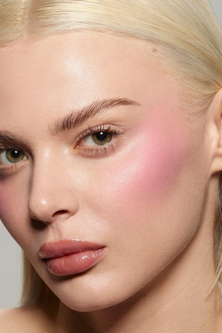 Kylie Hybrid Allık Yumuşak Mat Bitişli 354 Pink Please 2.5gr 354 Pink Please