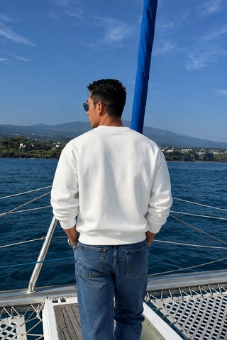 Tarz Cool Erkek Organik Pamuklu Yumuşacık Baskı Detaylı Bisiklet Yaka İçi Polarlı Sweatshirt Beyaz