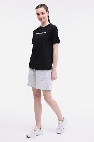 Lumberjack Wl Venus 11md1052 5fx Siyah Kadın Kısa Kol T-shirt 000000000102014963 SIYAH