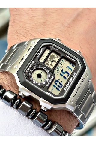 Casio Gümüş Renk Kare Model Dünya Saatli Dijital Erkek Kol Saati + Bileklik Hediyeli Nda90